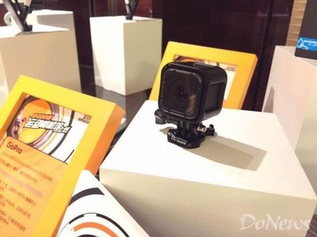 DoNews 7月23日消息 亚马逊中国今日宣布，全网首家运动相机馆（Z.cn/actioncamera）正式上线。首批登陆的600余件优质选品囊括GoPro、大疆、宝丽来、富士、佳能、卡西欧、柯达、AEE、EEEKit、Fotodiox、SP Gadget等全球20多家专业运动类相机及配件装备品牌。