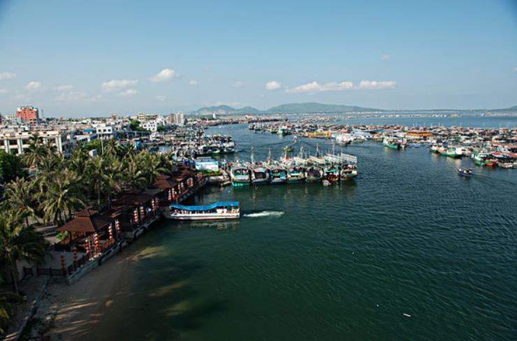 海南邻水景点(海南的邻水在哪里)