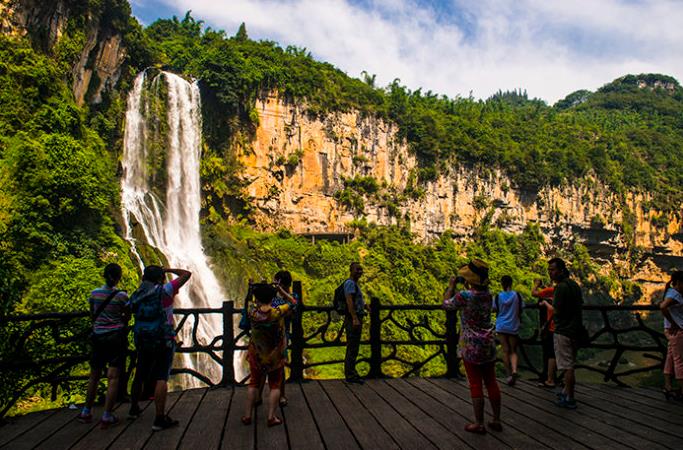 贵州十大旅游景点推荐贵州景点大全(贵州旅游景点推荐:贵州旅游十大景点排名)